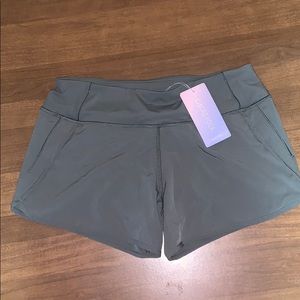 NWT (LIKE LULULEMON SPEED UP) CRZ Yoga shorts